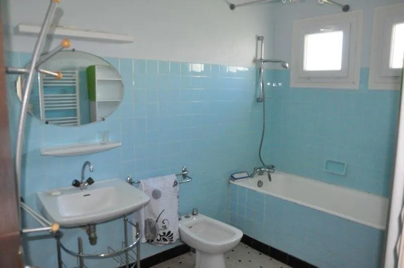 Villa Grande Maison Familiale A 50M De La Mer Avec Jardin A Tregastel - Ref 77 France
