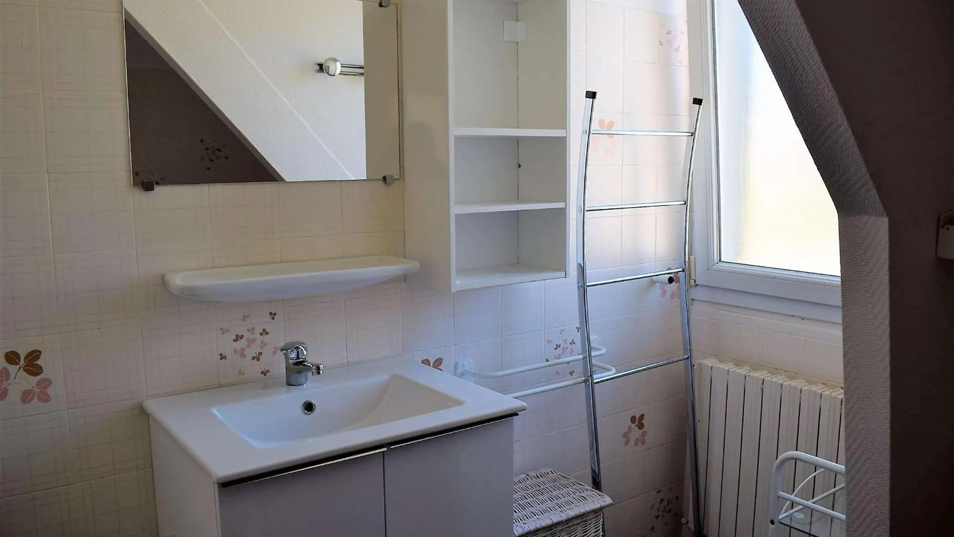 Grande Maison Familiale A 50M De La Mer Avec Jardin A Tregastel - Ref 77 Villa