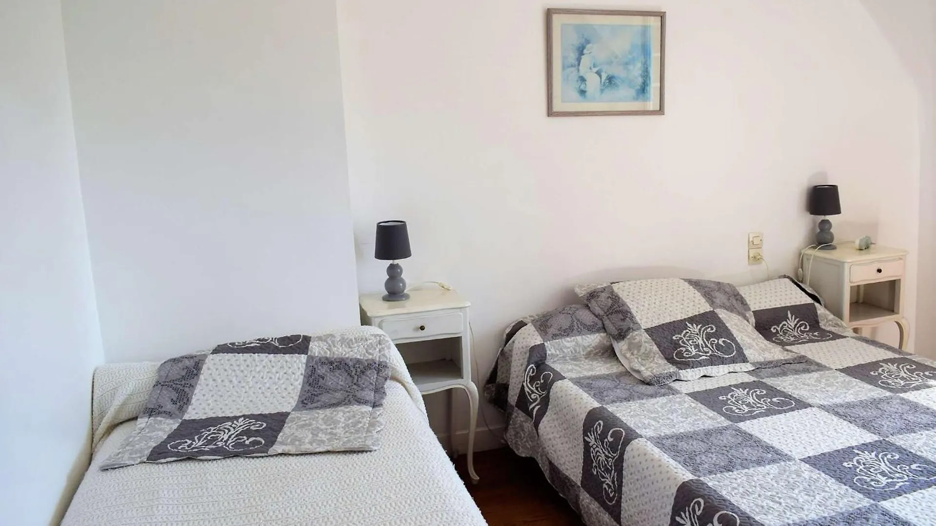Grande Maison Familiale A 50M De La Mer Avec Jardin A Tregastel - Ref 77 0*,  France